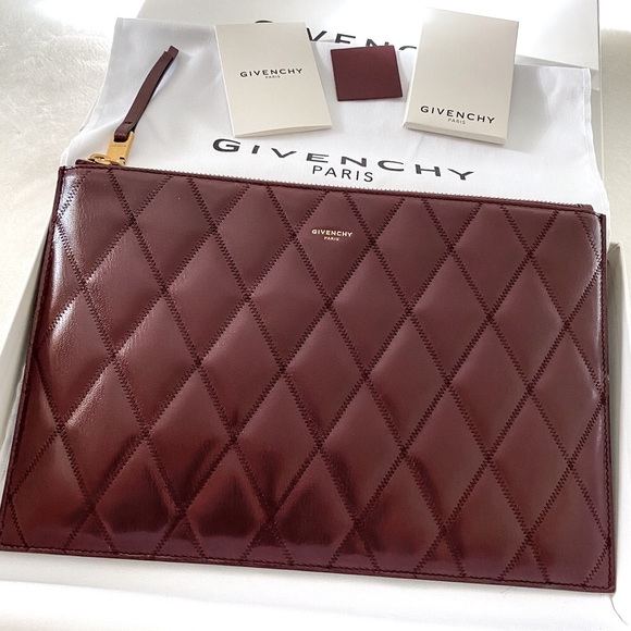 ❌SOLD❌NWT Givenchy Quilted Pouch, Aubergine - Picture 15 of 16